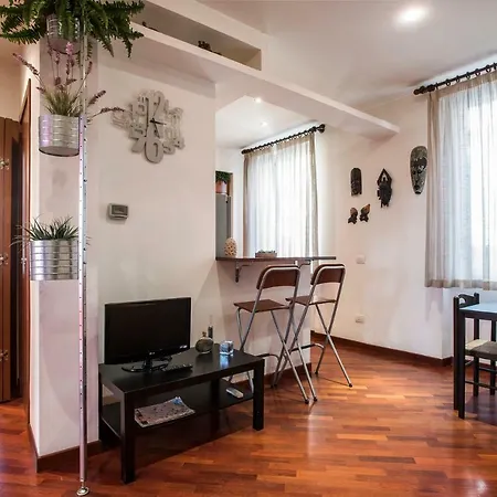 Colosseum Few Step Cozy House Appartamento *