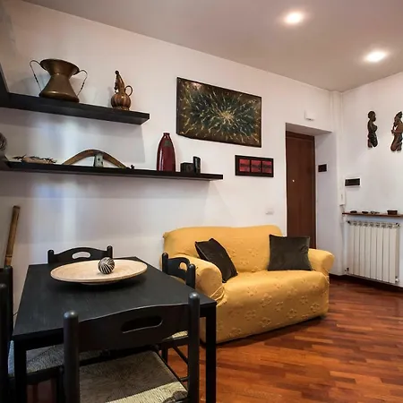 Colosseum Few Step Cozy House
